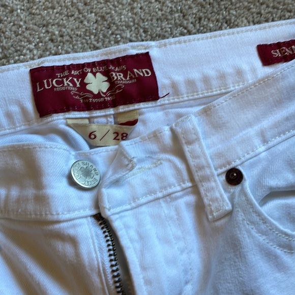 Lucky Cropped Jeans - Picture 2 of 3